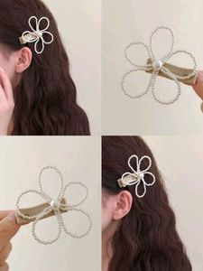 Pearl Flower Hair Clip
