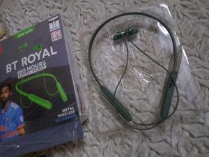 BoaT Royal Wireless Neckband