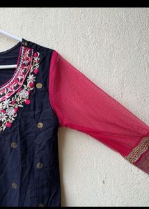 Navras Embroidered kurta ❤️