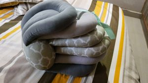 Luvlap Baby Feeding Pillow