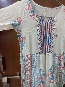 White Straight Kurta For Women