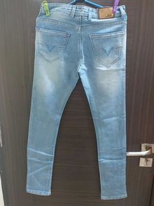 Light Wash Denim Jeans