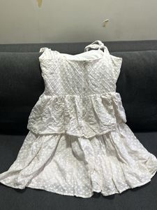 Cotton White Dress. Cute. Makes Waist Look Nice