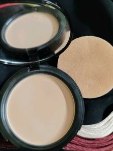 FACES CANADA MATTE COMPACT