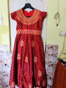 Entic Gown