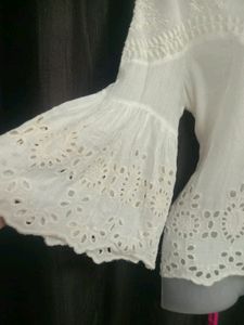 Zara Lace Eyelet Ruffle Top 💖