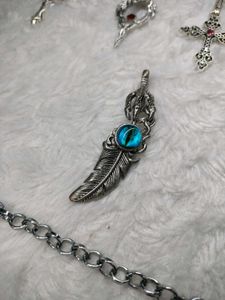 Asthetic Pendent