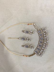 Beautiful Grey Necklace Kundan Set