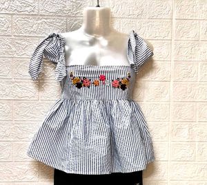 Floral Off shoulder Top Small Size