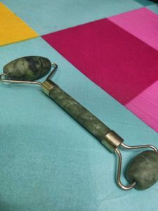 Jade Roller