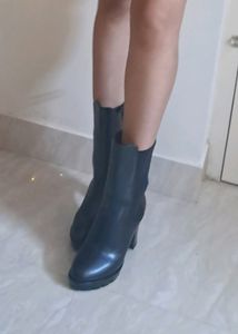 Delize Black Boots 👢