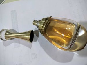 J&#39;adore Dior Perfume