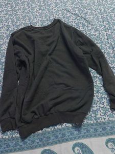Stylish Grey Sweatshirt