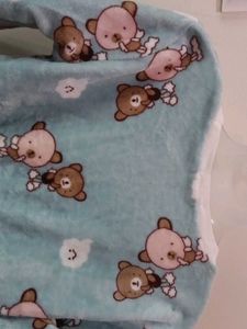 NEW WITHOUT TAG🌟😍... VELVET FINISH SWEATSHIRT 💝