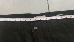 Pantaloons Chinos