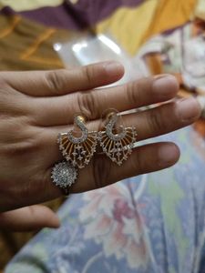 Negotiable : ANTI TARNISH Elegant Earrings