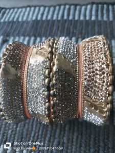 Sparkling Bangle Set