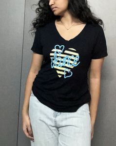 Black Graphic Tee✨🖤