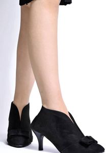 Black Heels Valvet