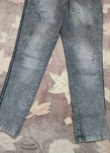 Gray Wash Jeans with Zipper Detail