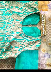 Embroidered Kurta Set