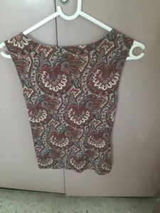 Brown Print Sleevless Top