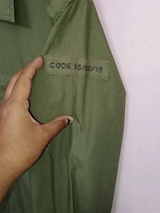 EDC BY ESPRIT Men&#39;s Olive Shirt