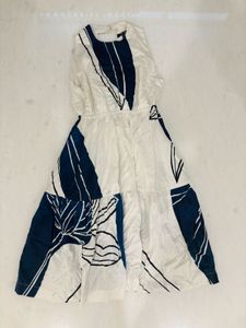 WHITE AND BLUE DRESS ❤️❤️