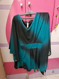 Teal Green Top
