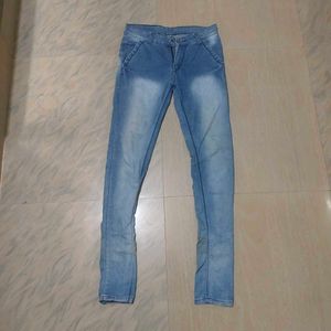 👖 Light Blue Skinny Jeans