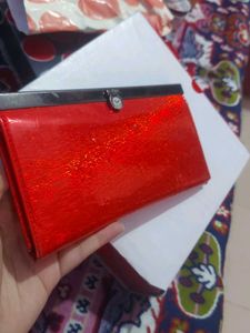 Two Clutches That Can Be Used To Keep Ur Essential