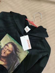 Black Crop Pullover Sweatshirt