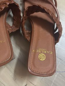 Carlton London Brown Flats