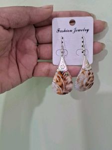 shell Dangle Earrings