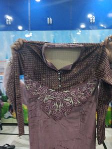 Elegant Purple Embroidered Kurta