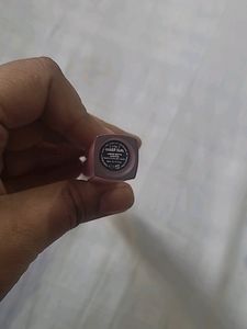 Original Huda Beauty Lipstick (Gossip Girl)