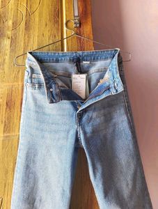 H&amp;M Women Flared HighJeans/ EUR 38