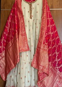 Elegant Embroidered Anarkali Kurta