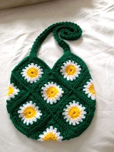 Crochet Daisy Tote Bag