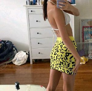 zara knit mini skirt💛