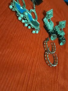 Earrings Set