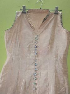 Elegant Sleeveless Dress