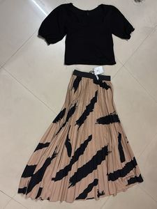 Chic Black Top &amp; Patterned Skirt Set