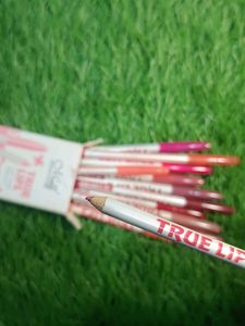True Lips Lip Liner Pencil