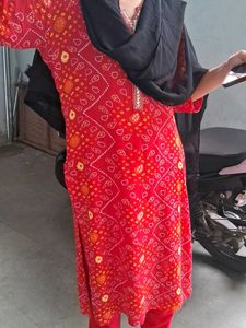 Red Kurta