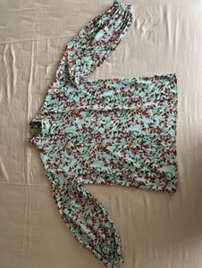 Floral Print Blouse/ Top