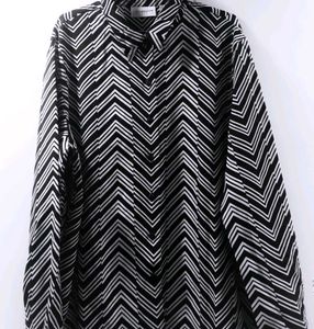 Chic Black &amp; White Patterned Shirt