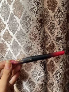 Liquid eyeliner ❤️🖤