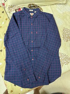 Levi&#39;s Blue Checkered Shirt