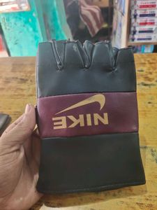 Nike Fingerless Gloves